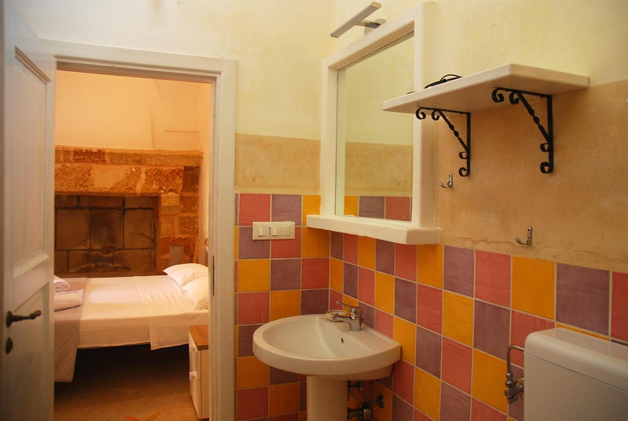 Palazzo Le Zicaredde Bed & Breakfast Salve Bagian luar foto
